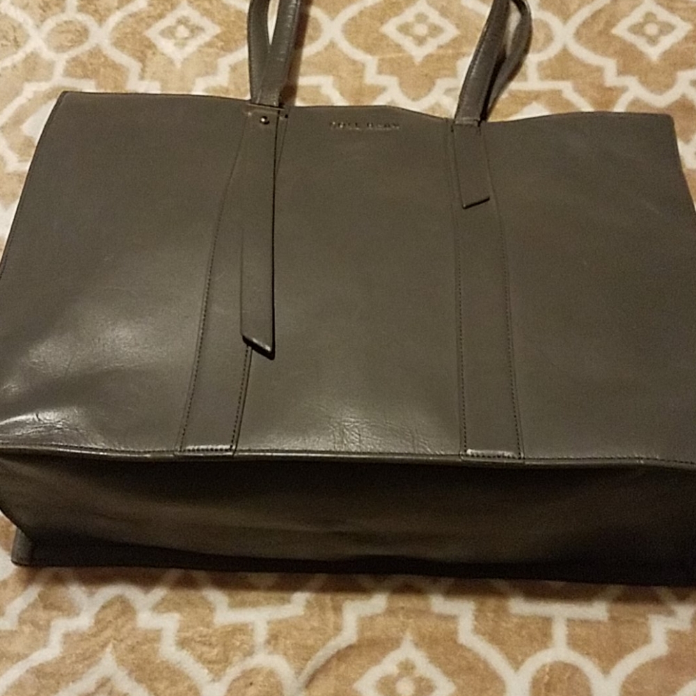 Large Cole hann leather gray tote bag JUST REDUCED!!!!🤗
